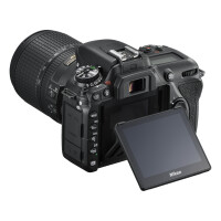 Nikon D7500 Kit mit AF-S DX NIKKOR 18–140mm VR 6