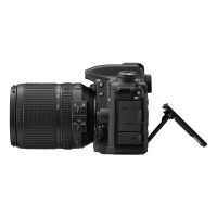 Nikon D7500 Kit mit AF-S DX NIKKOR 18–140mm VR 7